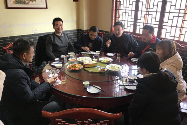 冬至大如年，人間小團(tuán)圓